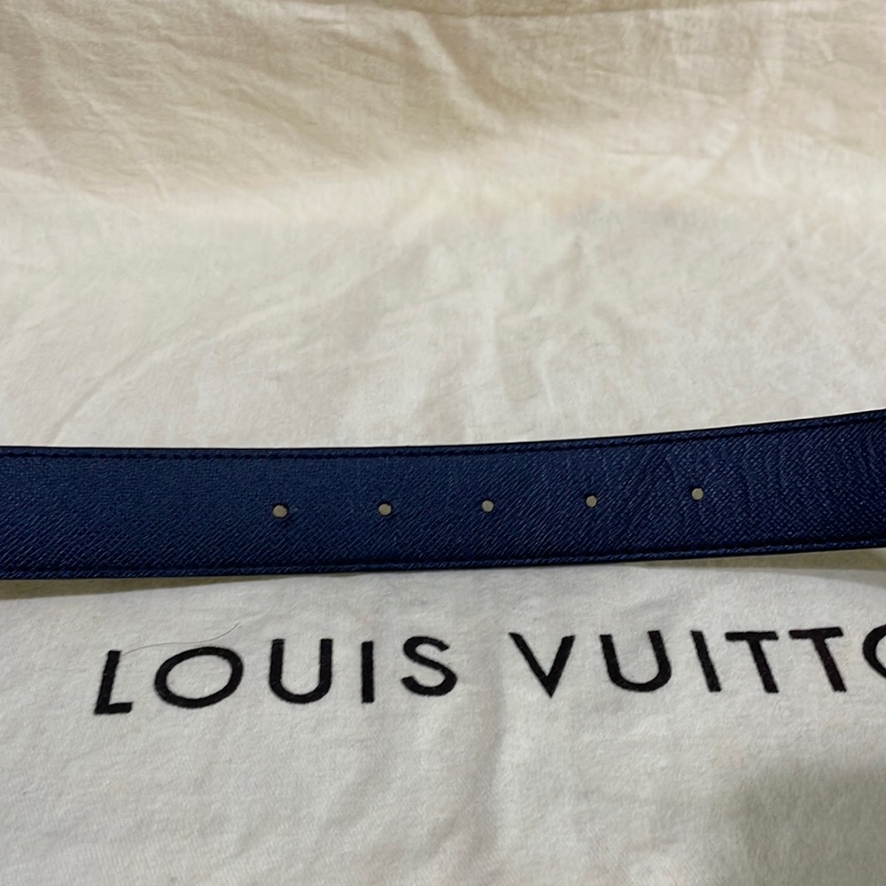 Sold  / Louis Vuitton Monogram reversible belt 80/32 - Picture 11 of 16